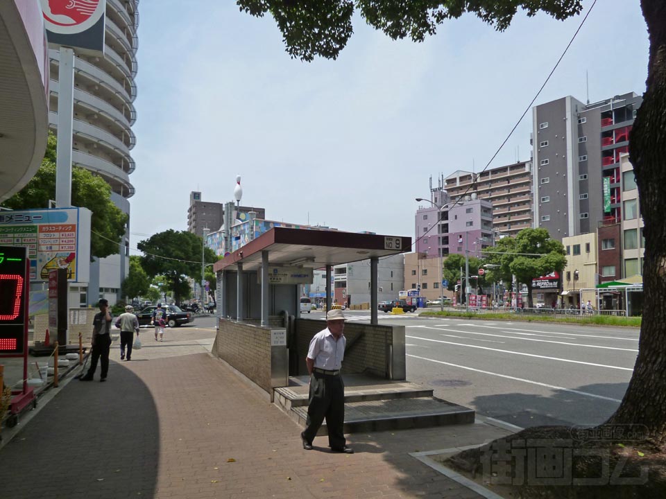 神戸高速鉄道・神戸電鉄新開地駅前