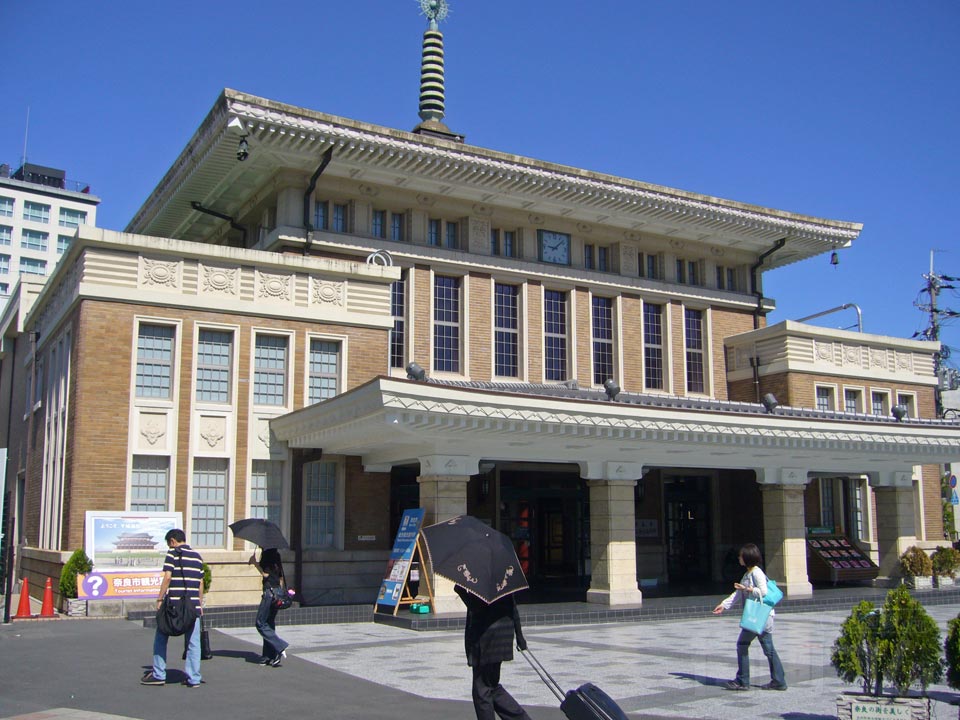 奈良市総合観光案内所(旧JR奈良駅舎)写真画像