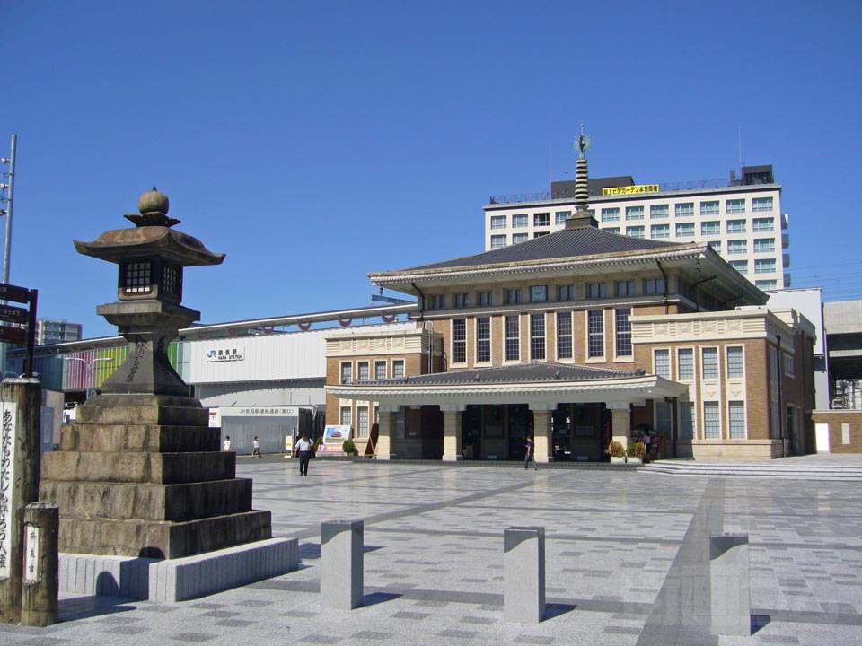 JR奈良駅東口写真画像
