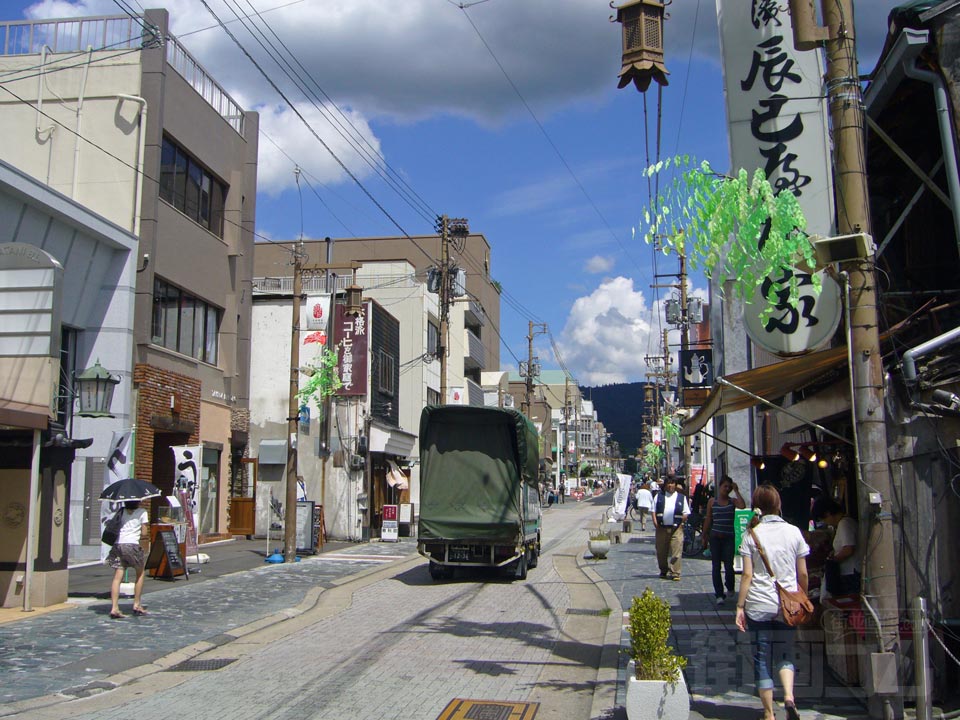 三条通り写真画像