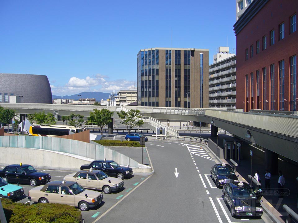 JR奈良駅西口前写真画像
