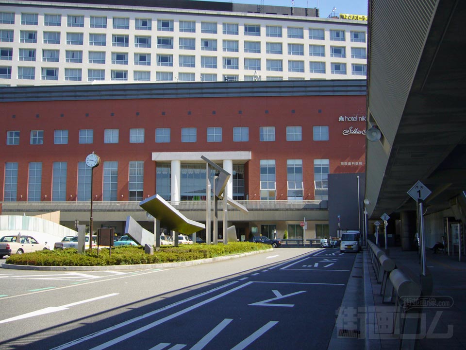 JR奈良駅西口前写真画像