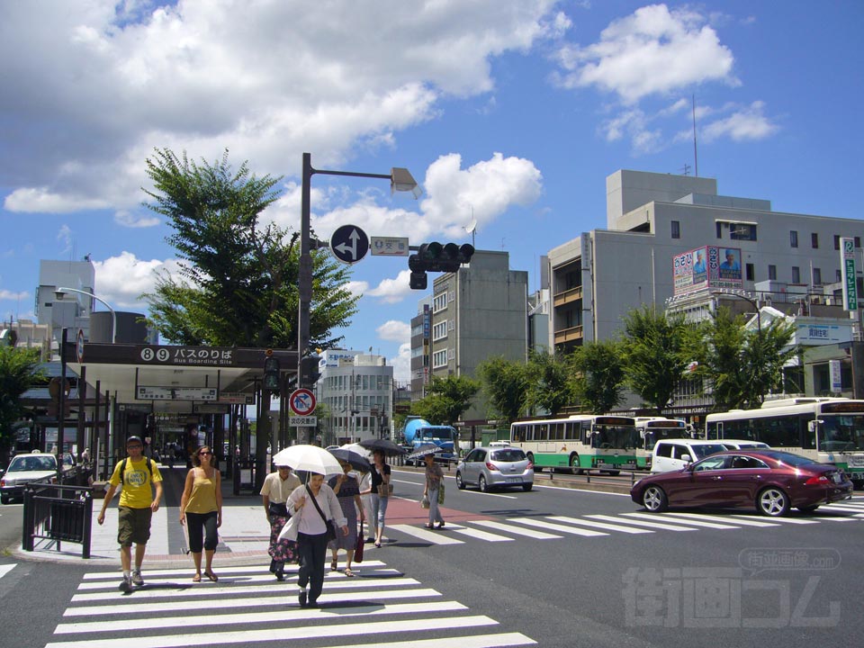 近鉄奈良駅前写真画像