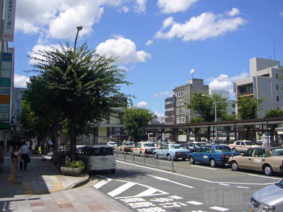 近鉄奈良駅前写真画像