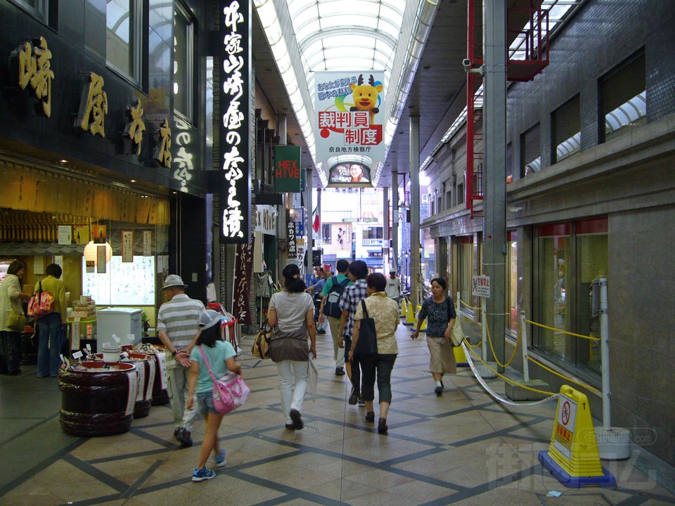 東向通り商店街写真画像