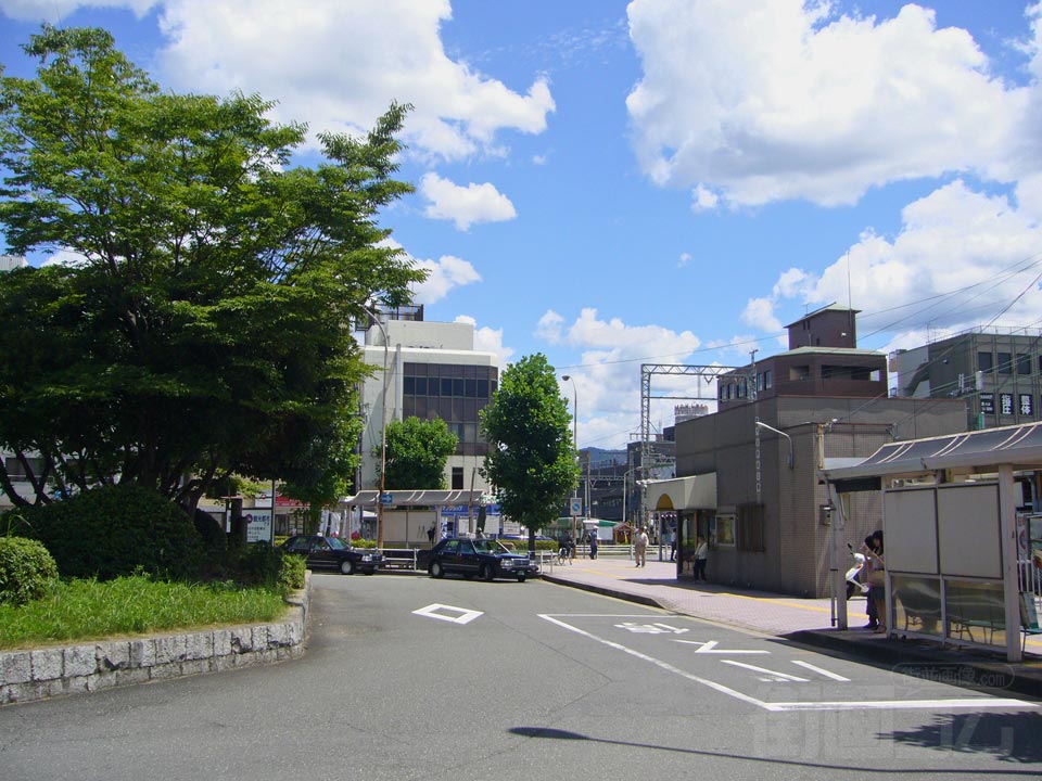 近鉄新大宮駅北口前