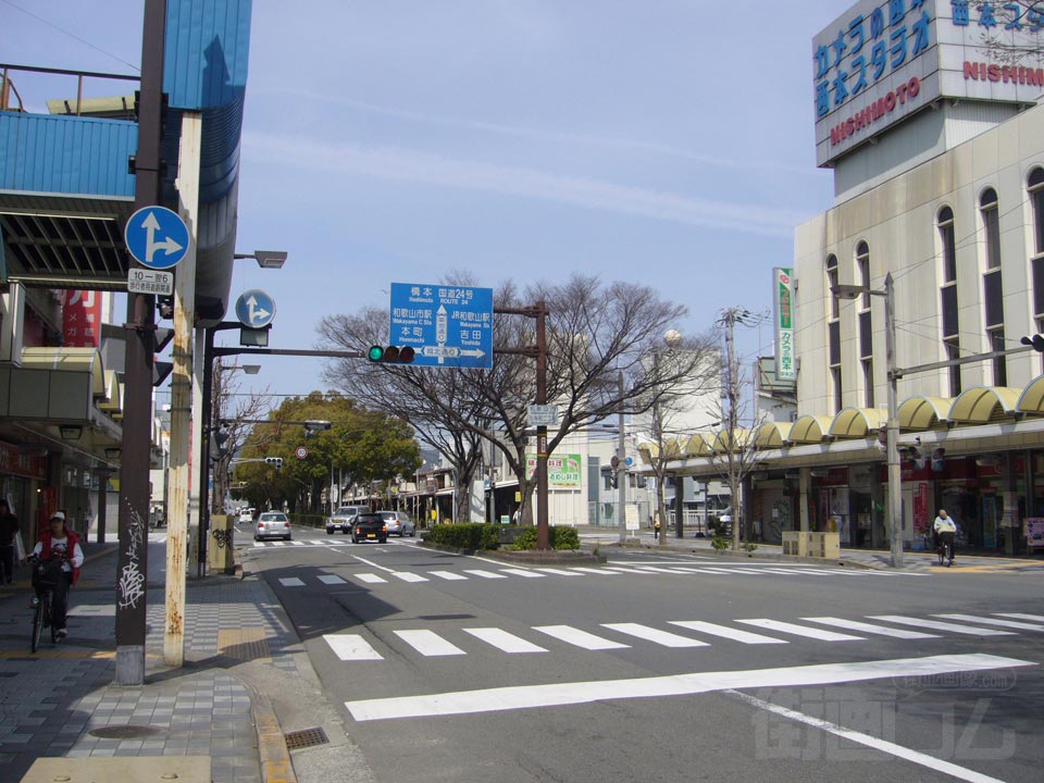 元寺町二丁目交差点