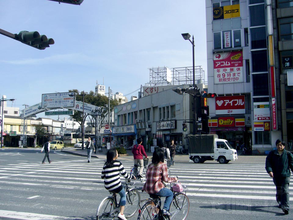 和歌山市駅前交差点写真画像