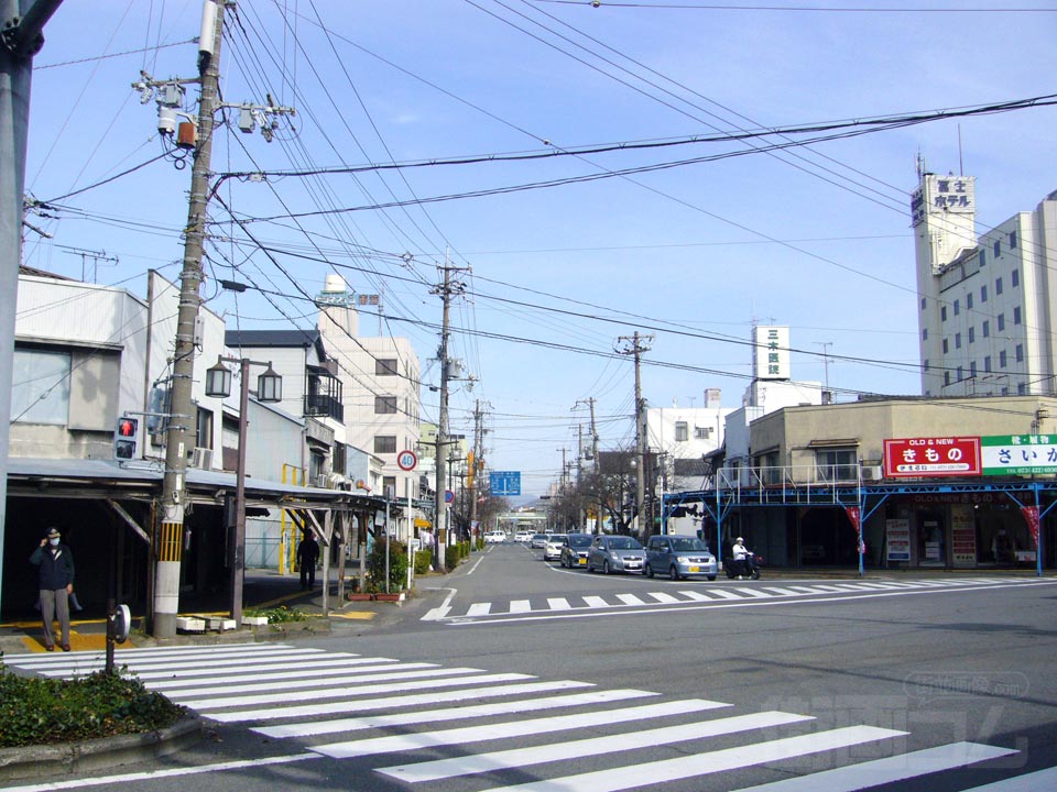 和歌山市駅前南交差点写真画像