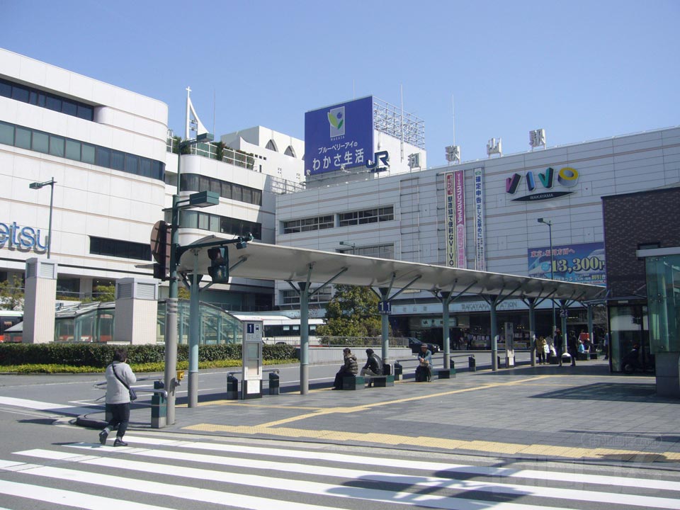 JR和歌山駅中央口