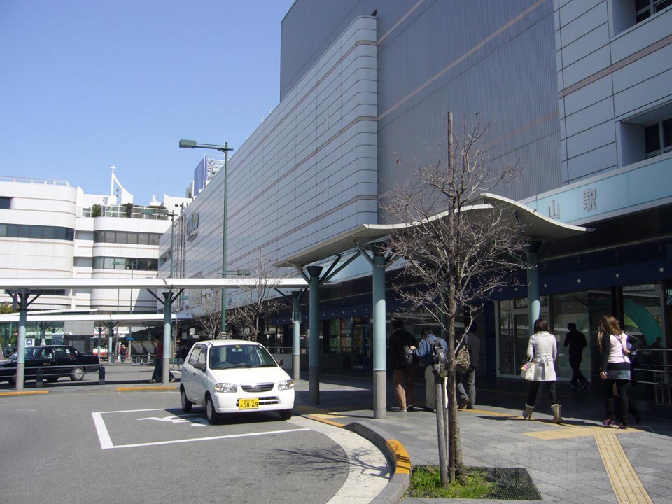 JR和歌山駅中央口前