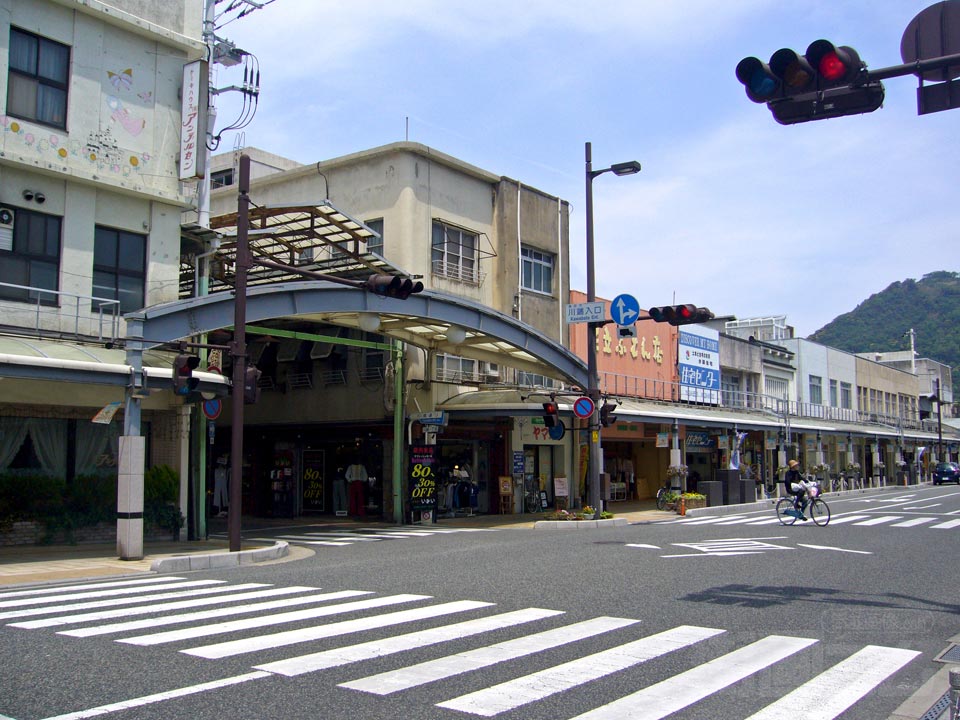 川端入口交差点