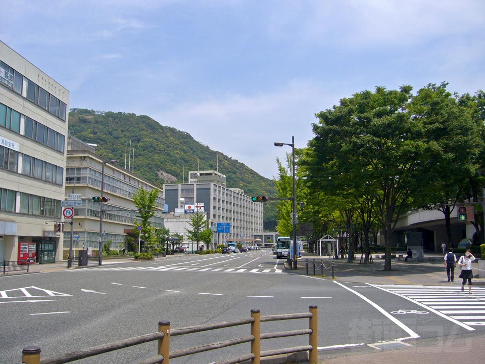 県民文化会館交差点