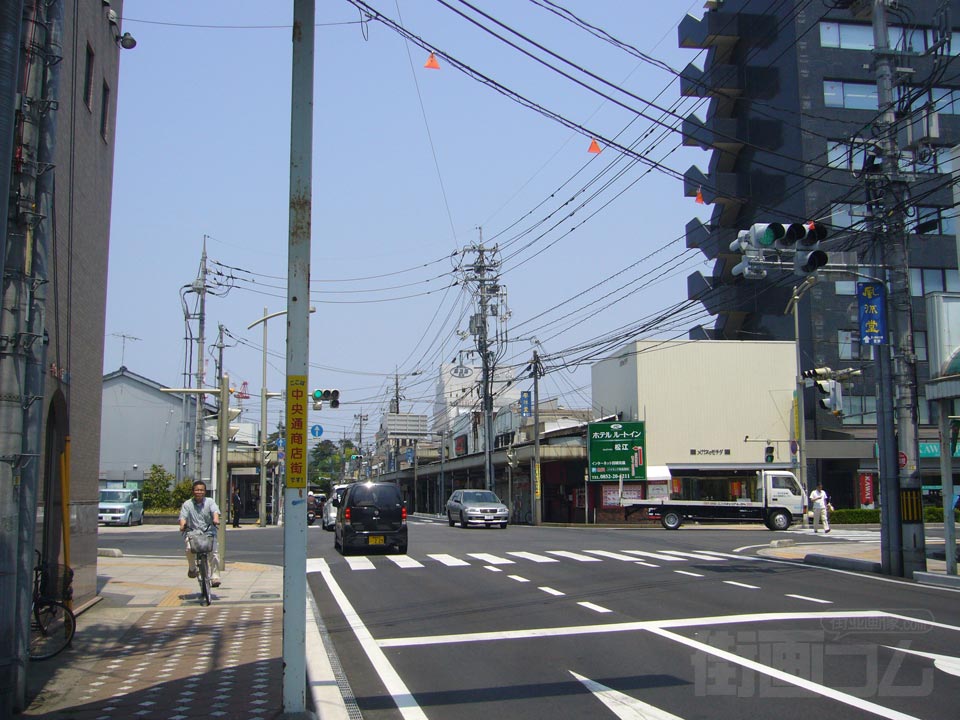 中央通商店街(県道21号線)