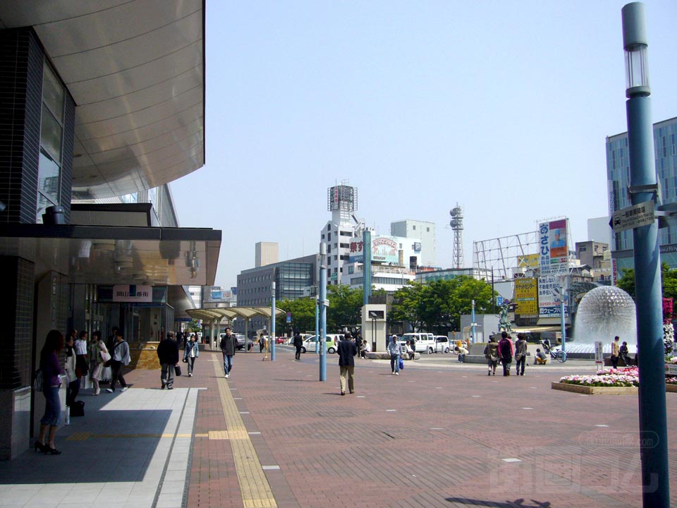 JR岡山駅東口前