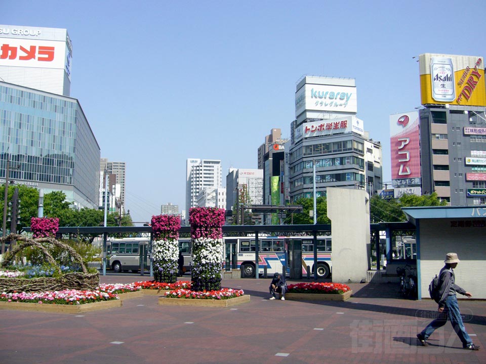 JR岡山駅東口前