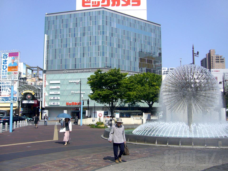 JR岡山駅東口前