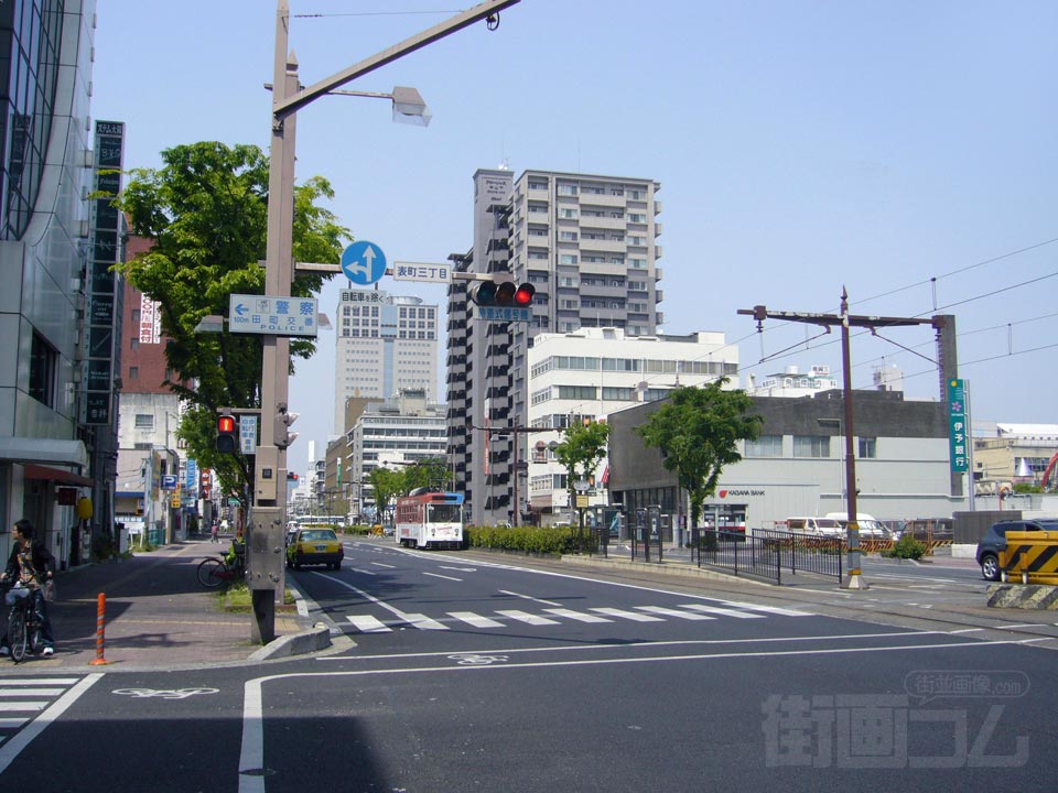 表町三丁目交差点