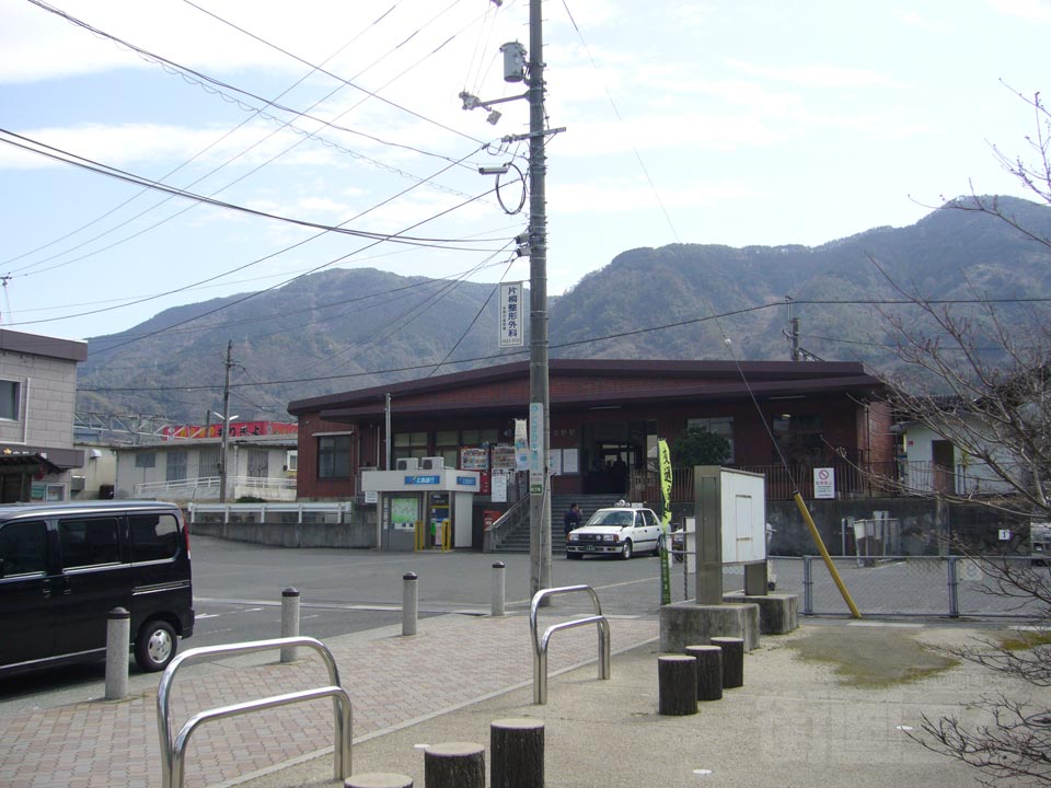 JR安芸中野駅前