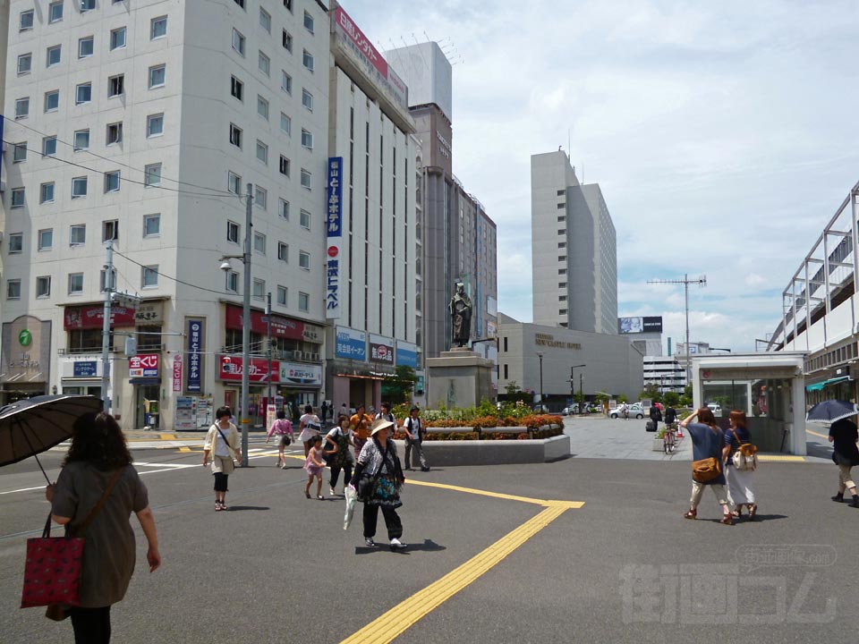 JR福山駅南口前