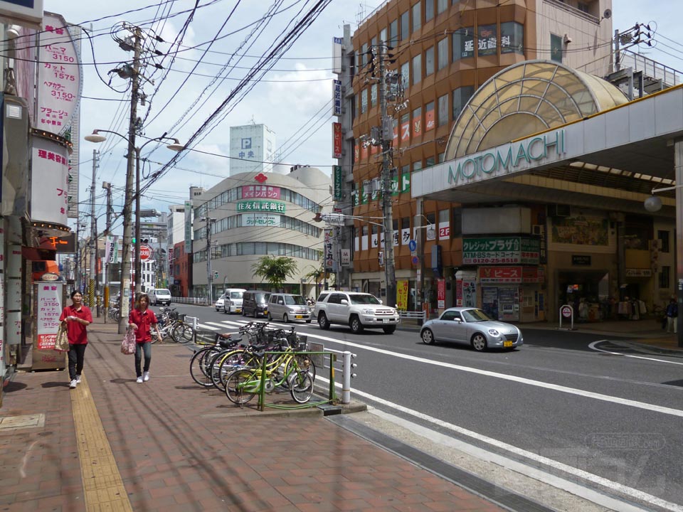 元町通商店街入口