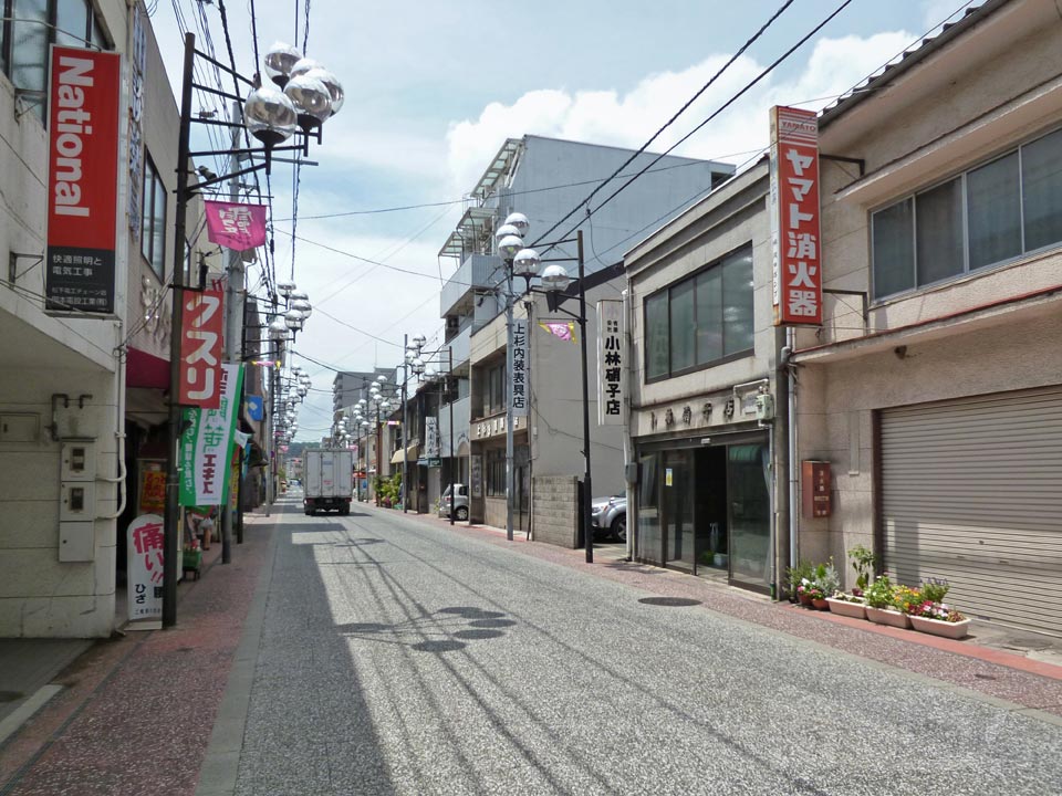 霞本通り商店街