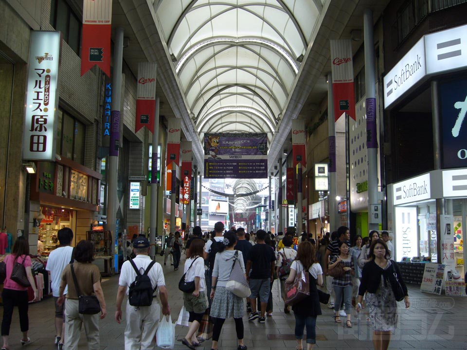 広島本通り