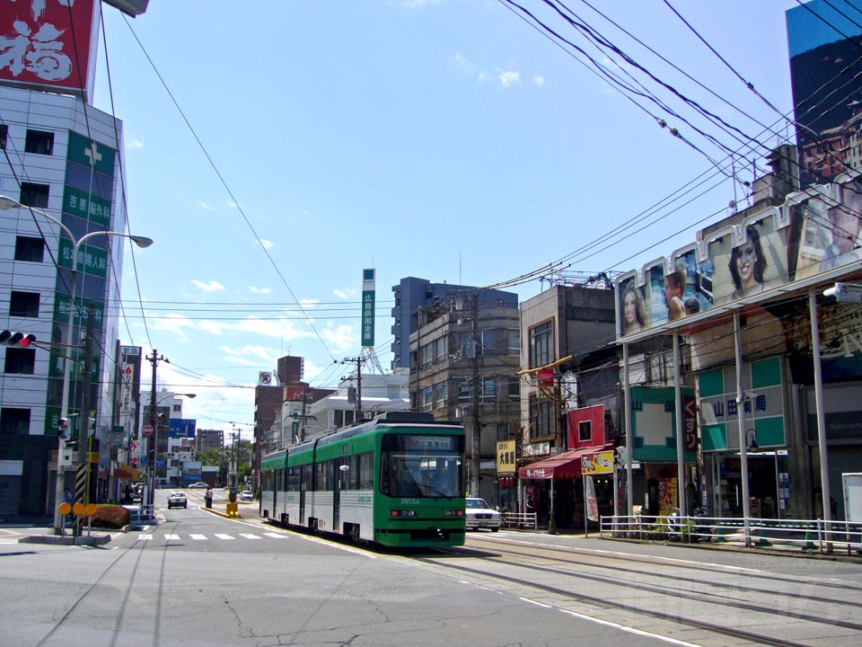 広島駅前東交差点