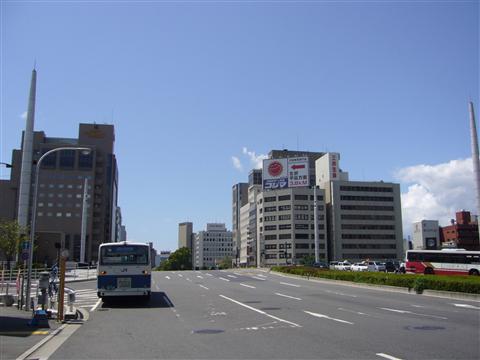 駅前通り写真画像