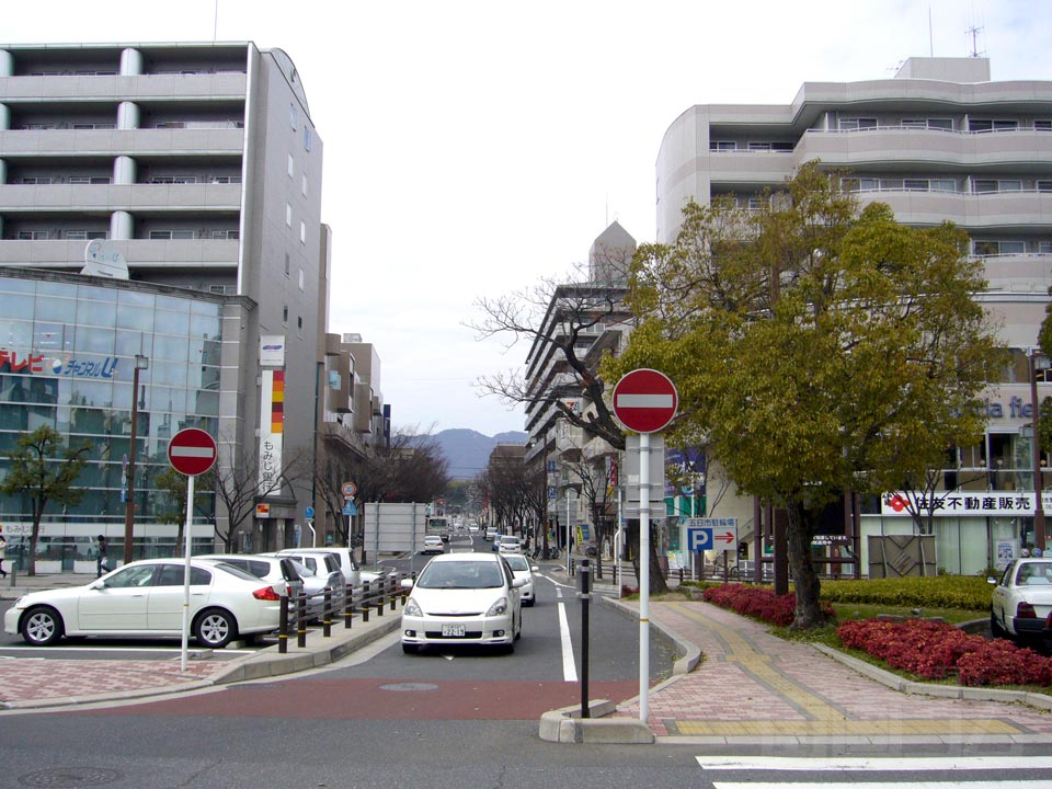 JR・広電五日市駅北口前