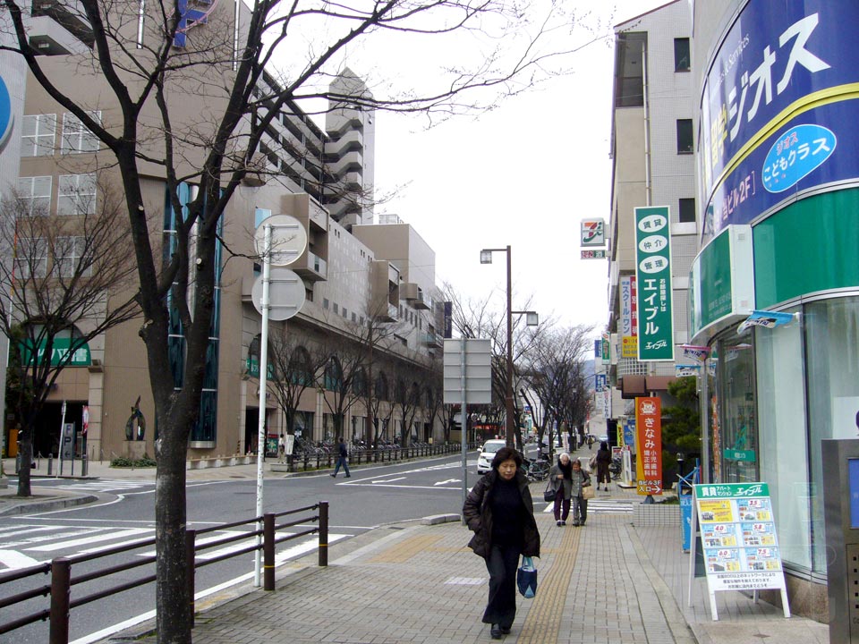 駅前通り