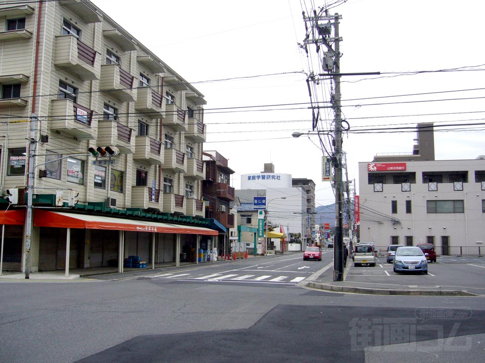 駅前2丁目交差点