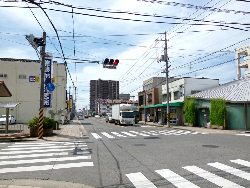 松永駅南口交差点写真画像