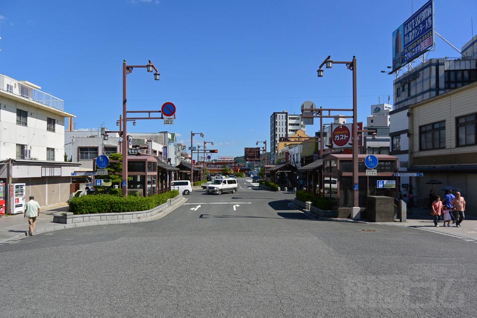 JR宮島口駅前