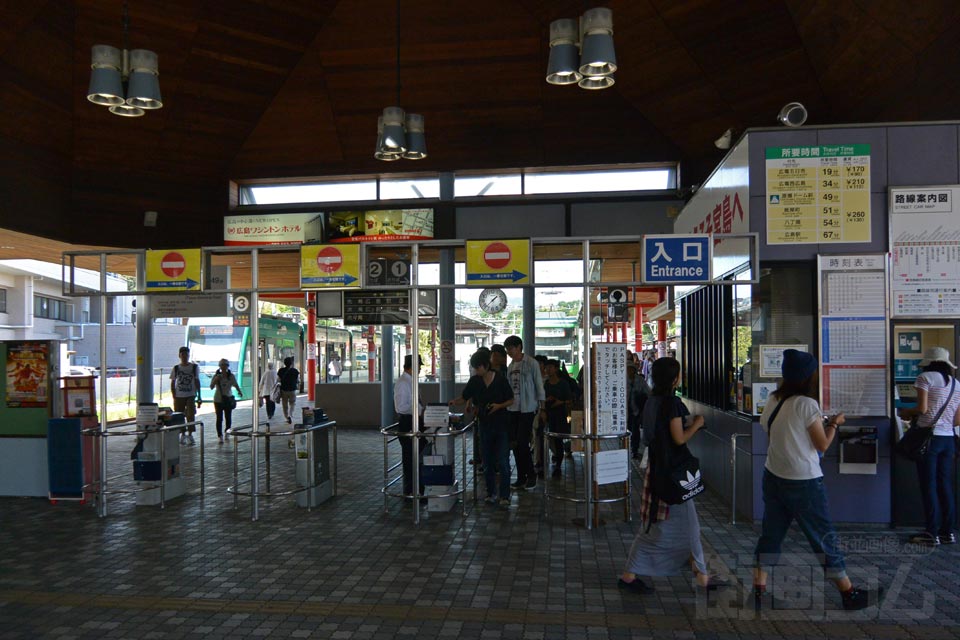 広電宮島口駅改札口