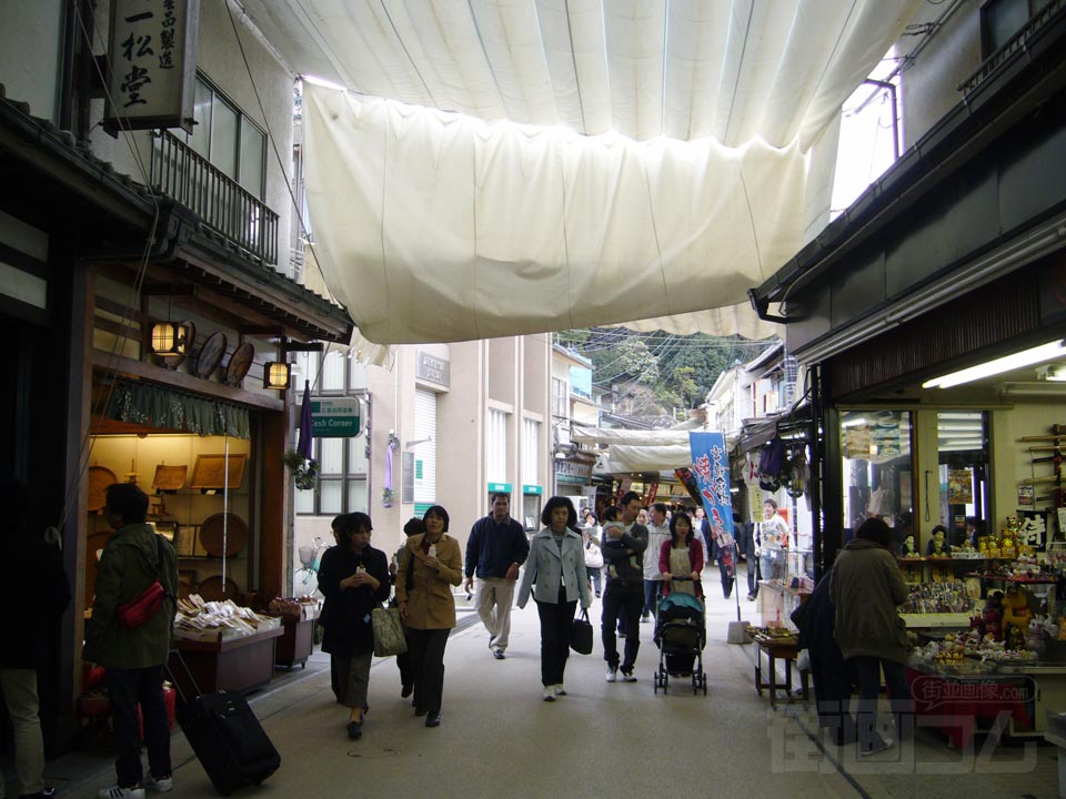 宮島表参道商店街