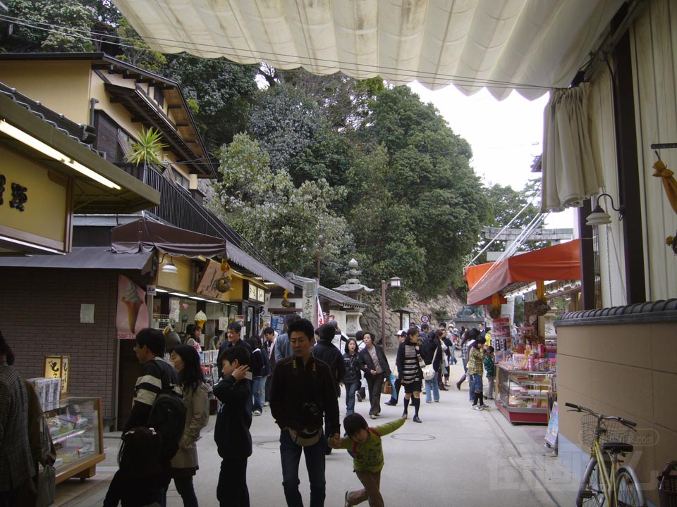 宮島表参道商店街