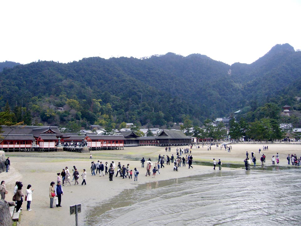 厳島神社