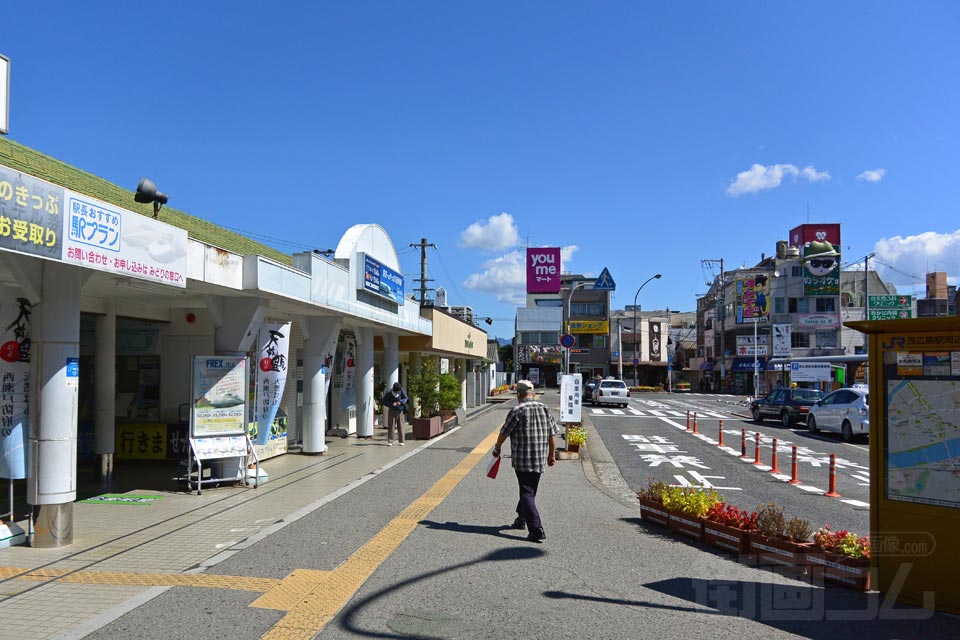 JR西広島駅東口前