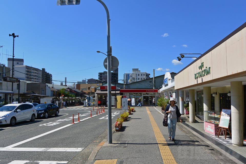 JR西広島駅東口前