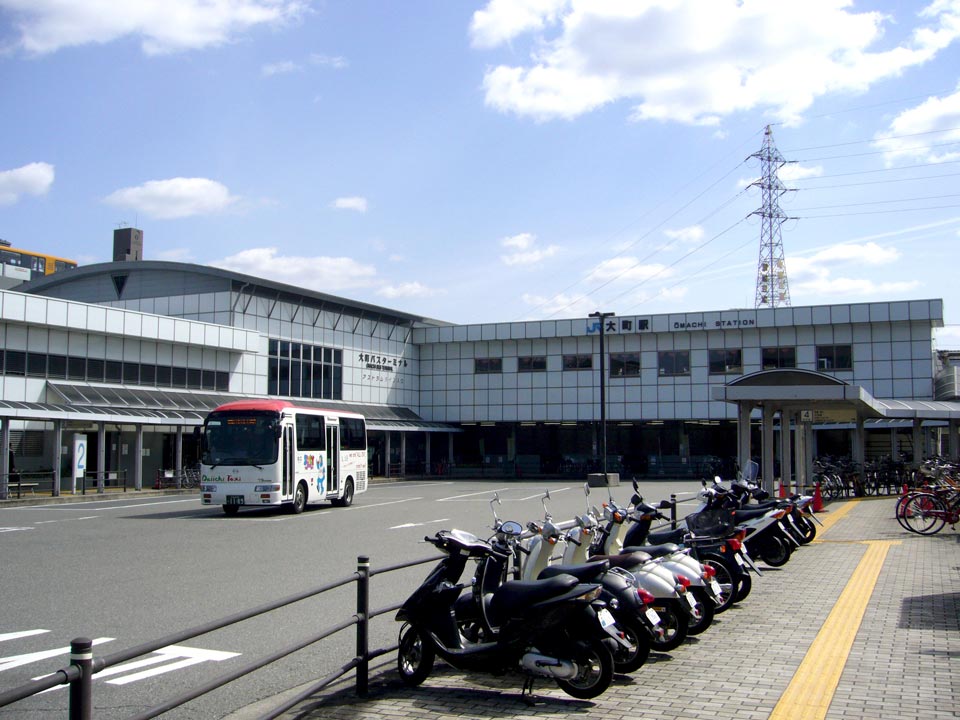 大町バスターミナル