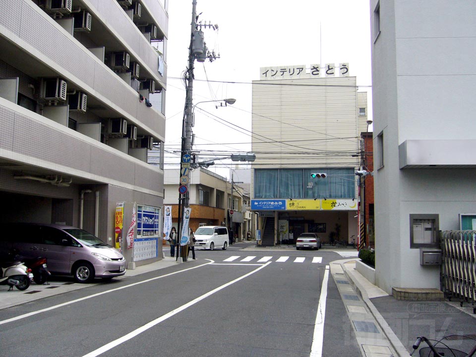 広電佐伯区役所前電停前