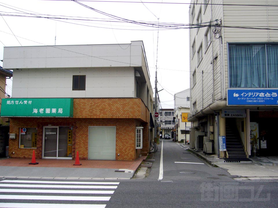 佐伯区役所前駅入口
