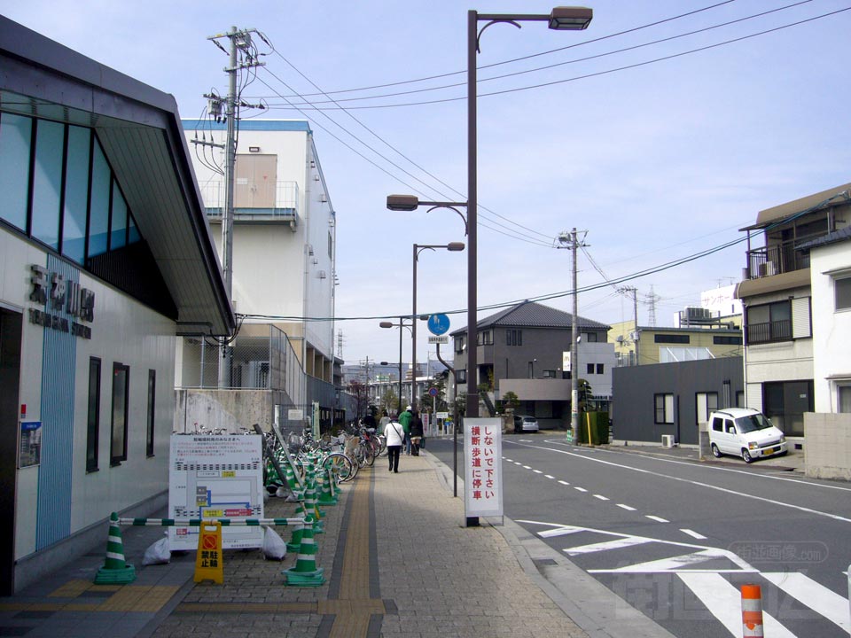 JR天神川駅前