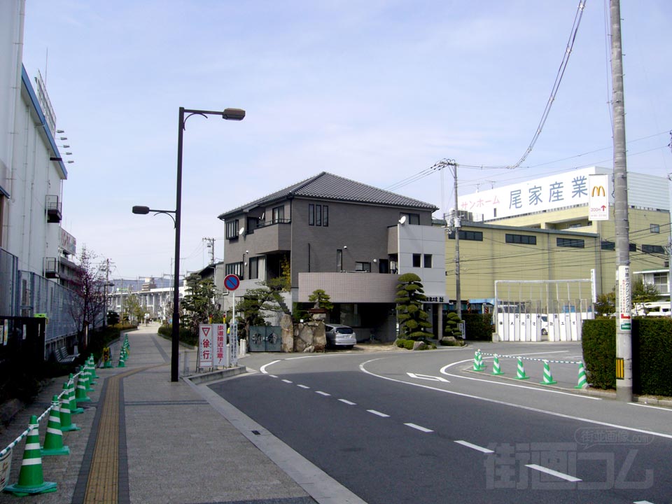 JR天神川駅前