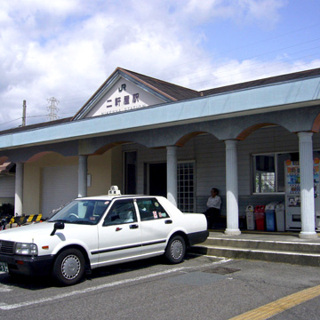 徳島県徳島市二軒屋駅前周辺写真画像