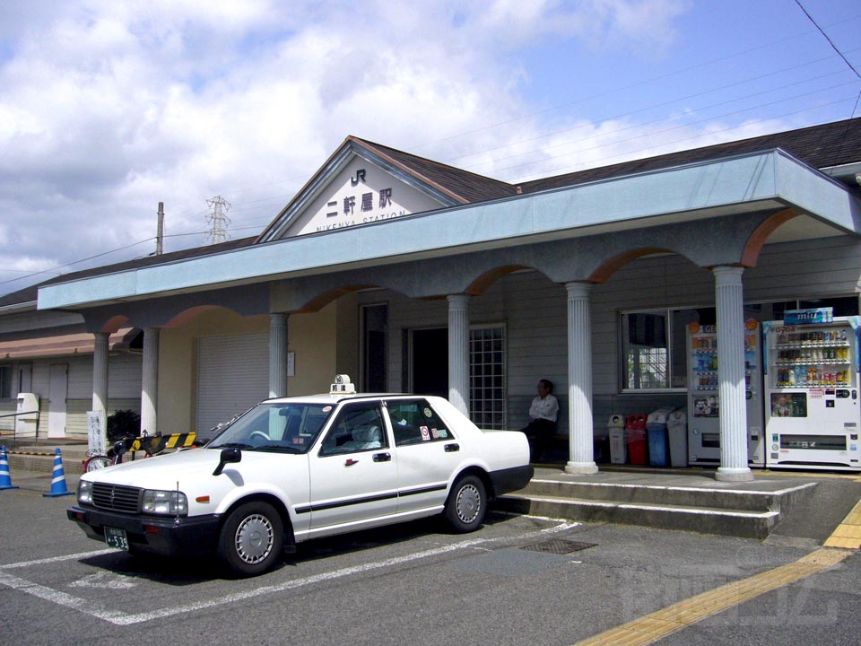 JR二軒屋駅写真画像