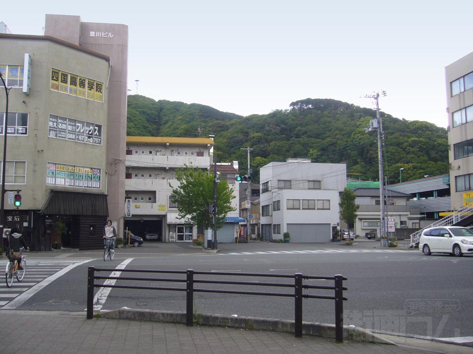 佐古二番町交差点写真画像