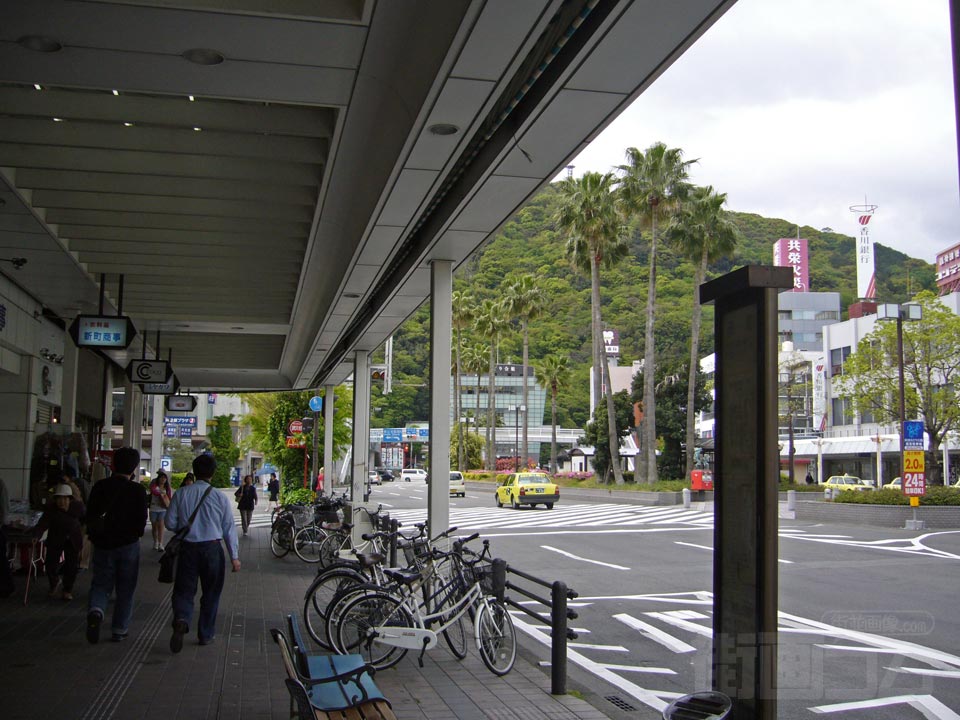 新町バス停