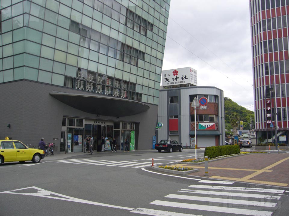 阿波おどり会館・眉山ロープウェイ